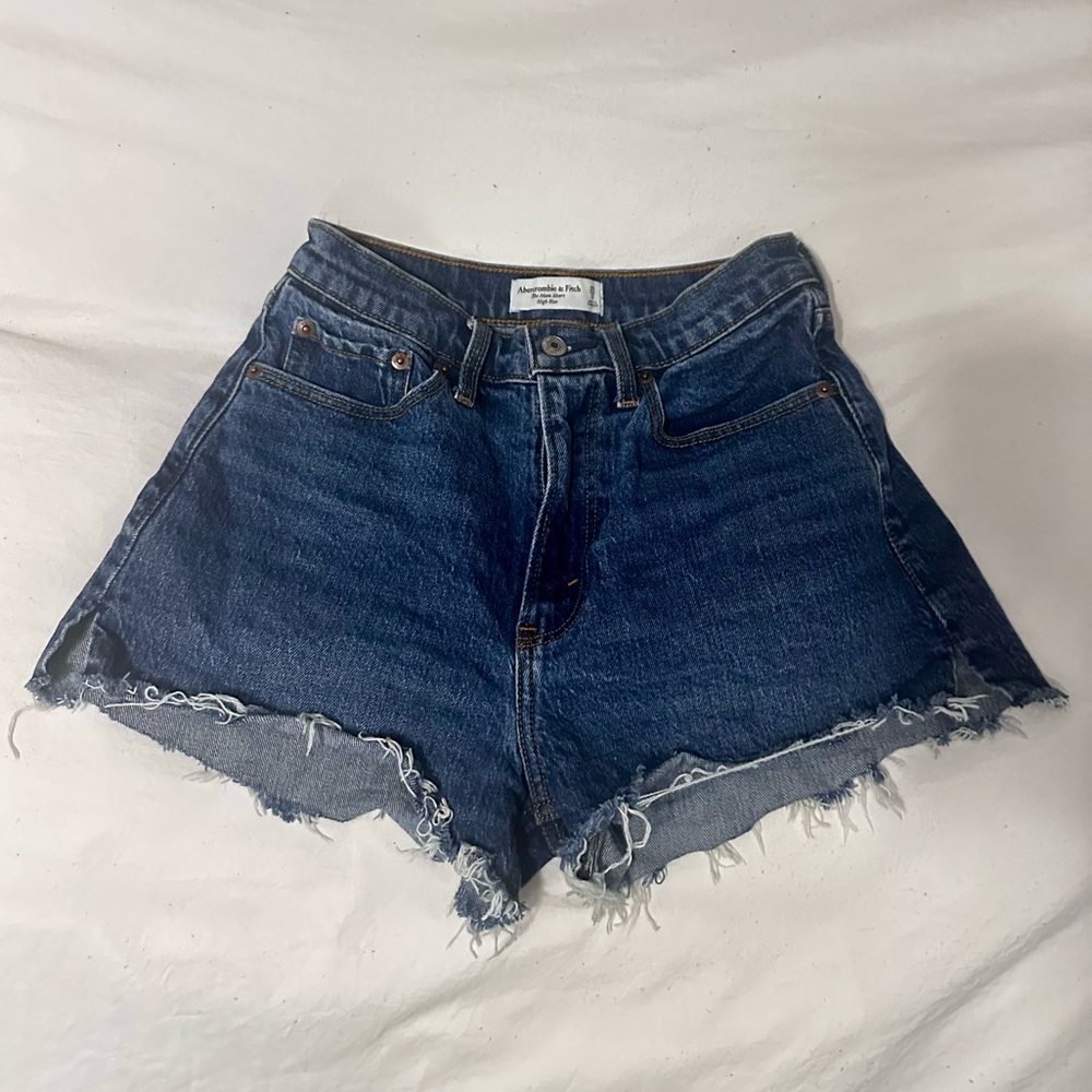 Abercrombie and Fitch Mom Short